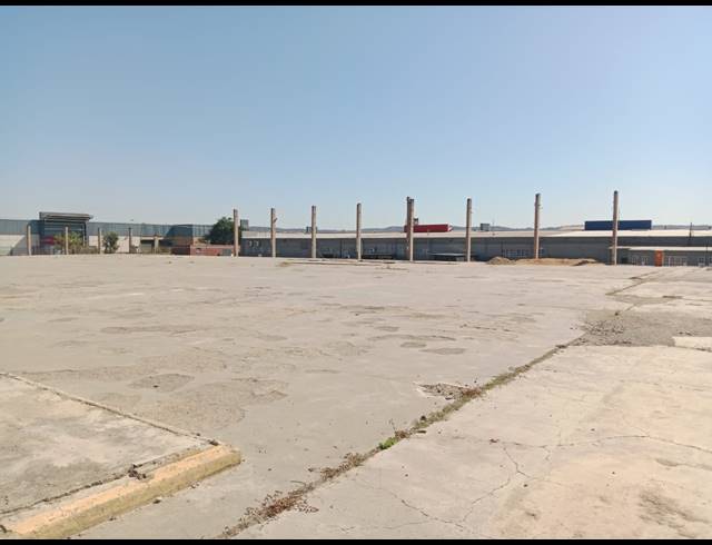 4,000M² WAREHOUSE TO LET IN PRETORIA WEST
